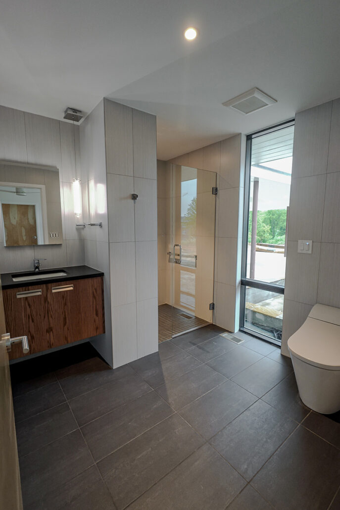 Mountain View Mid-Century home bathroom