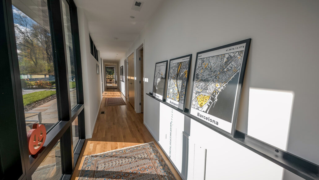 Mountain View Mid-Century home hallway